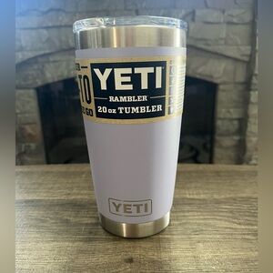 New Yeti Rambler 20 oz Tumbler. Cosmic lilac